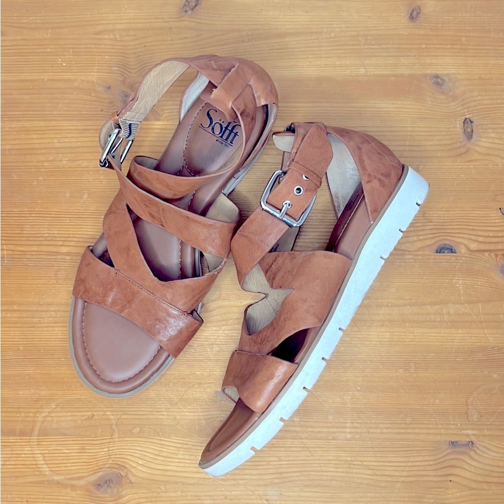 Sofft Mirabelle sandals 8.5 luggage brown leather